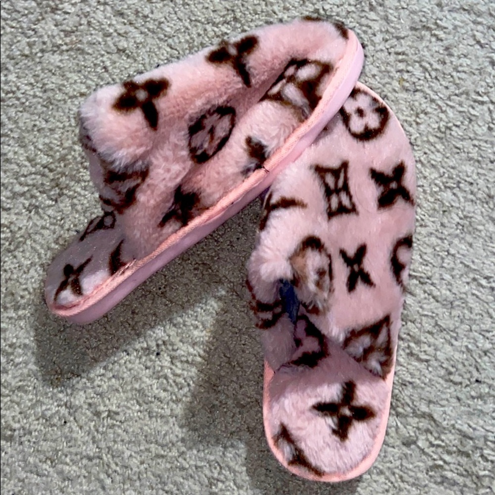Never worn before- runs very small
